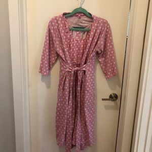 Maternity labor/delivery gown and robe